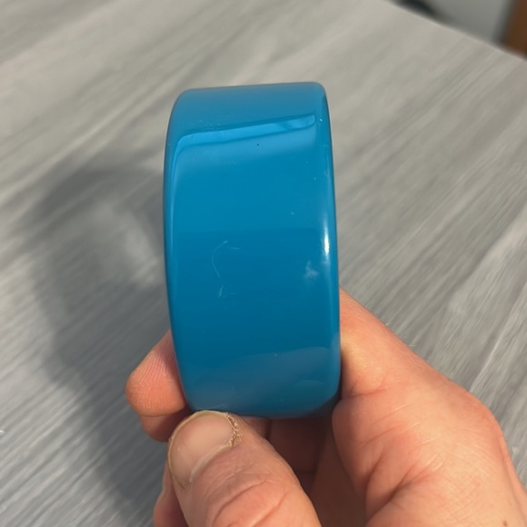 Vintage Lucite Plastic Bangle Bracelet, Teal - Picture 4 of 5